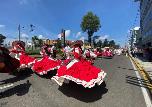 ¡Con todo! Arranca Danzatlán 2024 con colorida caravana en Toluca