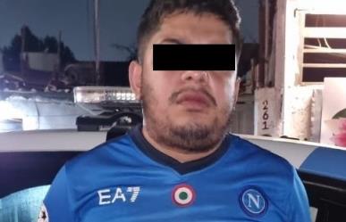 Hombre recuerda infidelidad de su expareja y se desquita a golpes con su novia