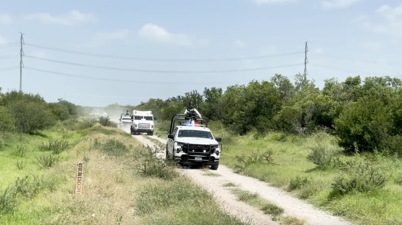 INFO 7 acompañó a los elementos a uno de sus operativos, los elementos recorren carreteras y brechas, con unidades todo terreno, blindadas y elementos fuertemente armados. Foto: Especial.