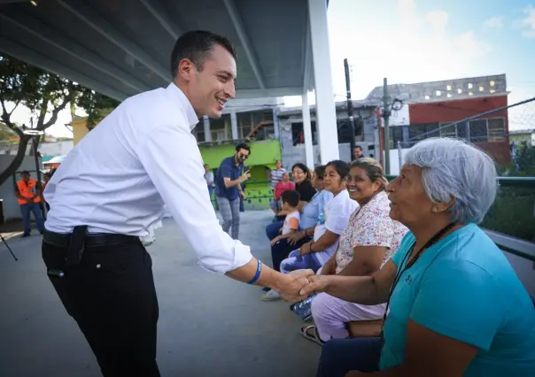 Inaugura Colosio el primer parque público en la colonia Sierra Ventana