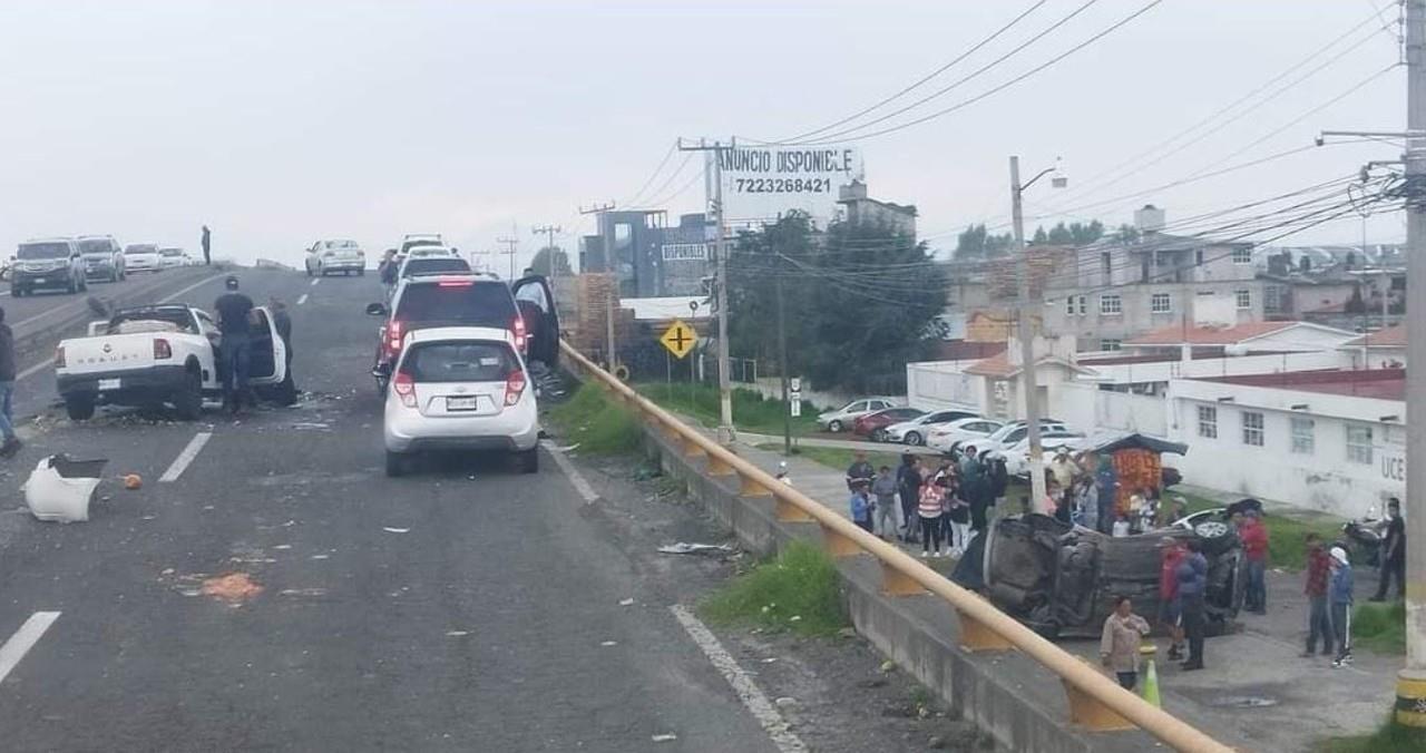 El conductor quedó muerto a un lado de su vehículo. Foto: FB Vigilante