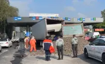 Colisión en autopista Peñón-Texcoco: camión torton vs tráiler