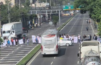 Trabajadores de la Salud bloquean Constituyentes: Exigen basificación