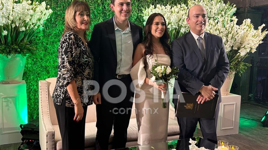 César Garza Arredondo y Vianey Zambrano se casan ante cientos de apodaquenses