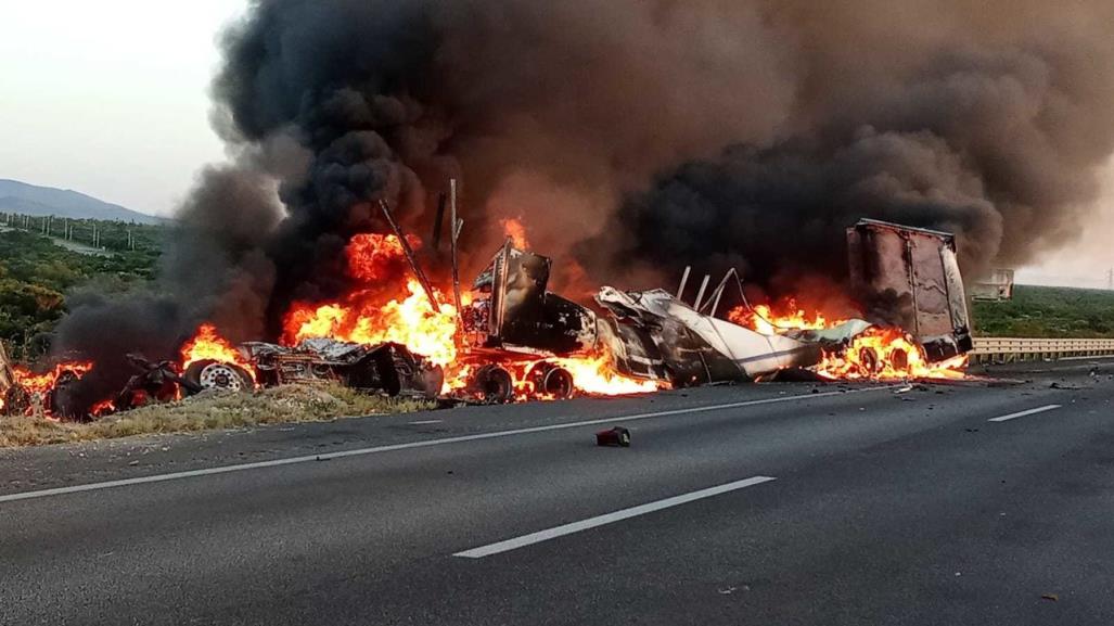 Cierran circulación en autopista Monterrey - Nuevo Laredo por accidente