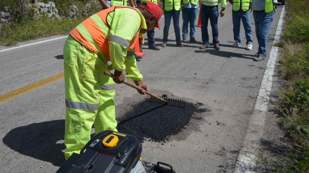 Repararán baches en mil 300 kilómetros de carreteras federales en Yucatán