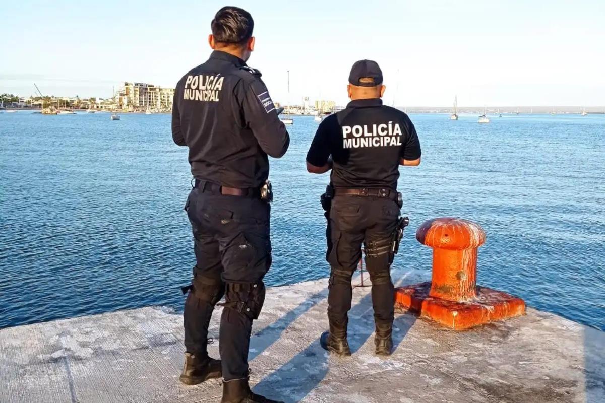 Capitanía del Puerto, SSPE y SEMAR activaron un operativo de protección en la zona turística. Foto cortesía por Erick León