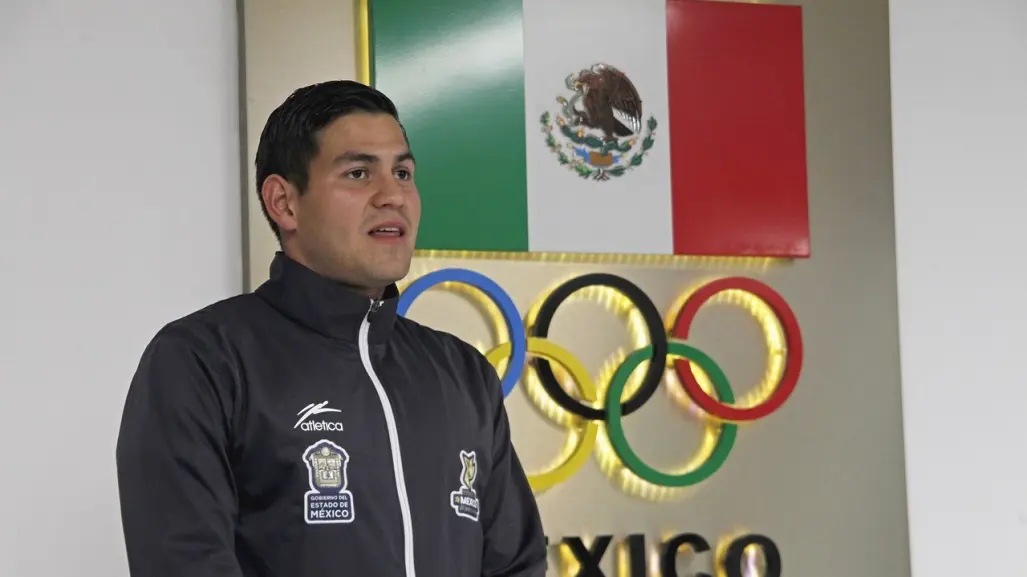 ¡Por el triunfo! Pentatleta mexiquense Duilio Carrillo competirá en París 2024