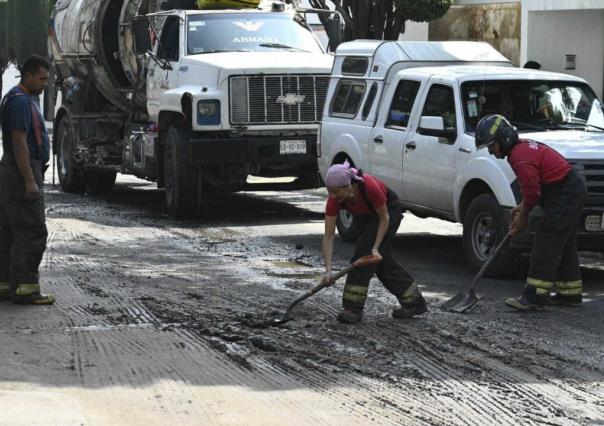 Limpian calles y avenidas; retiran basura, árboles y escombros en Naucalpan