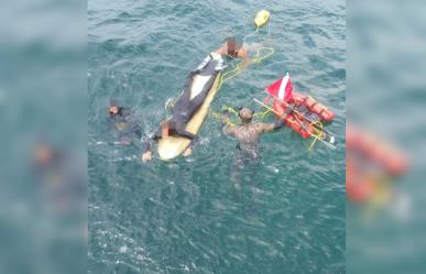 Rescatan a cuatro turistas en la bahía de Cabo San Lucas