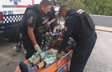Trasladan a adulto mayor de 101 años a CAE de Xalapa, Veracruz
