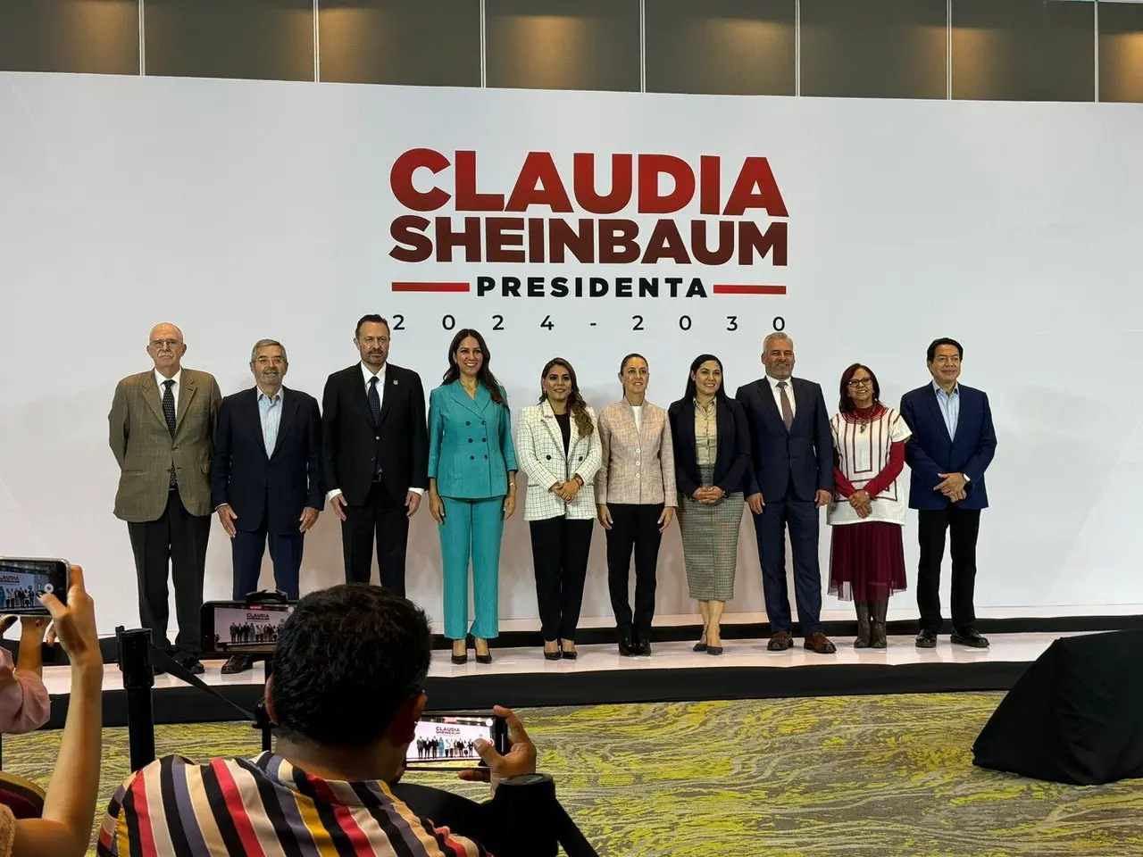 Claudia Sheinbaum con gobernadores y gobernadoras. Foto: Alejandro Godina