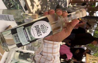 El mezcal duranguense reconocido por Forbes.