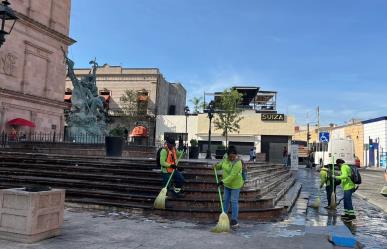 Deja verbena popular cuantiosas cantidad de basura en el centro de Saltillo