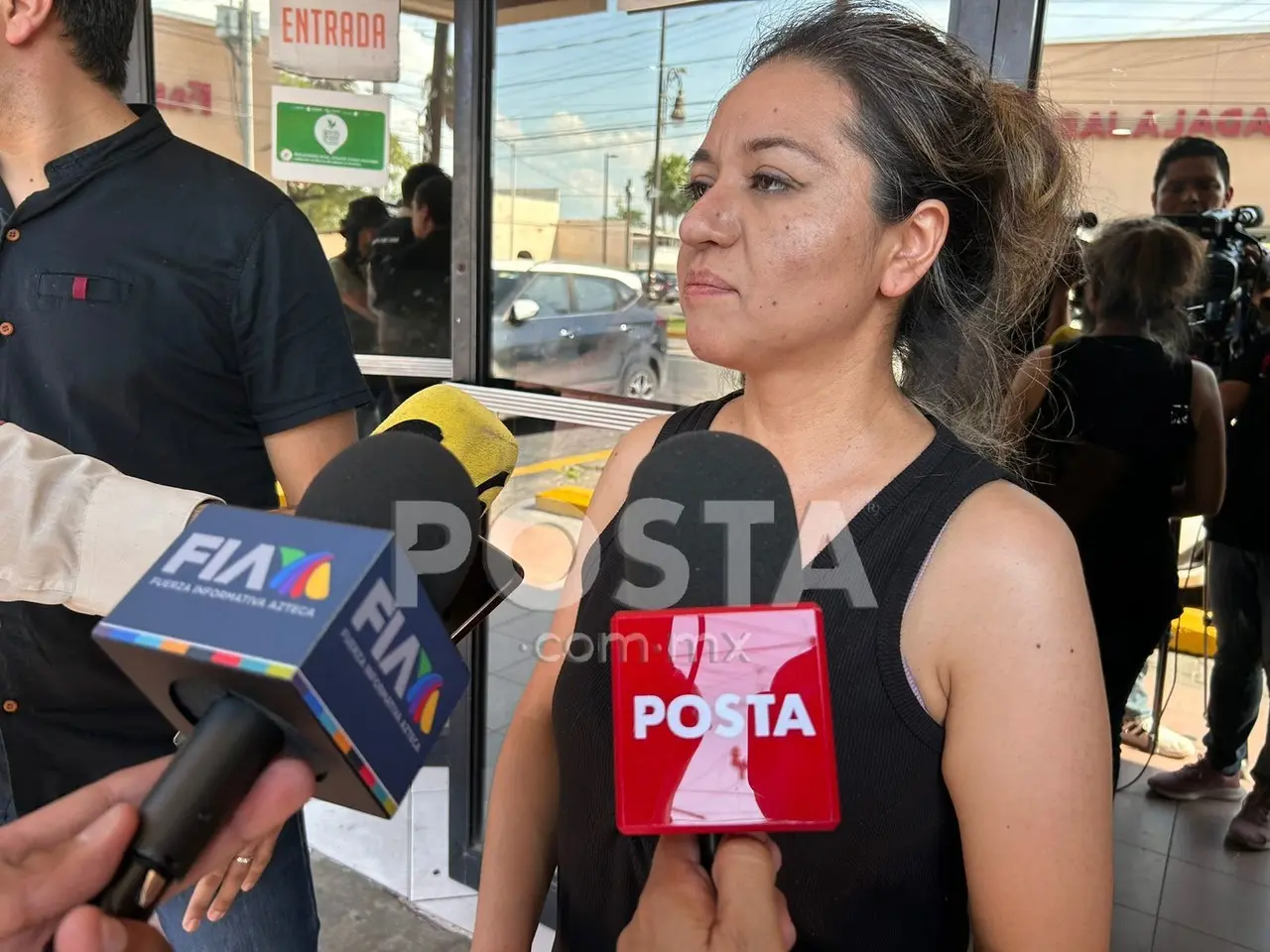 Xóchitl Rocha, agradeció a la comunidad la solidaridad, y muestras de apoyo que le han hecho a través de llamadas, mensajes así como la asistencia a los servicios.. Foto: POSTA.