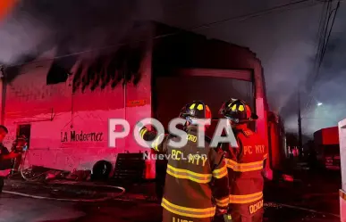 Incendio consume bodega en la colonia Moderna