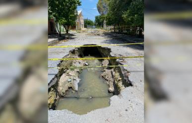 Socavón que hundió camión de basura lleva más de un mes sin ser reparado