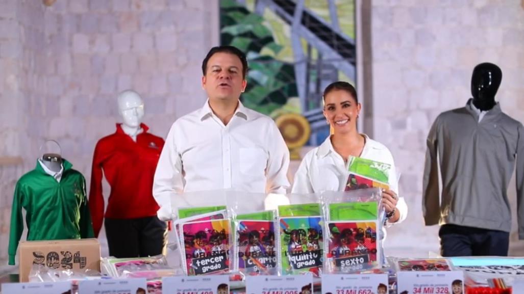 Uniformes y útiles gratuitos listos para ser entregados a estudiantes de Durango