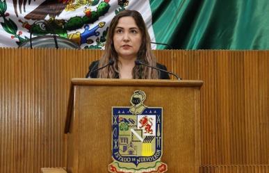 Diputada pide no eliminar los pagos de efectivo en camiones