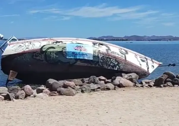 Mar Libre marca la diferencia al retirar un barco más de la Bahía de La Paz