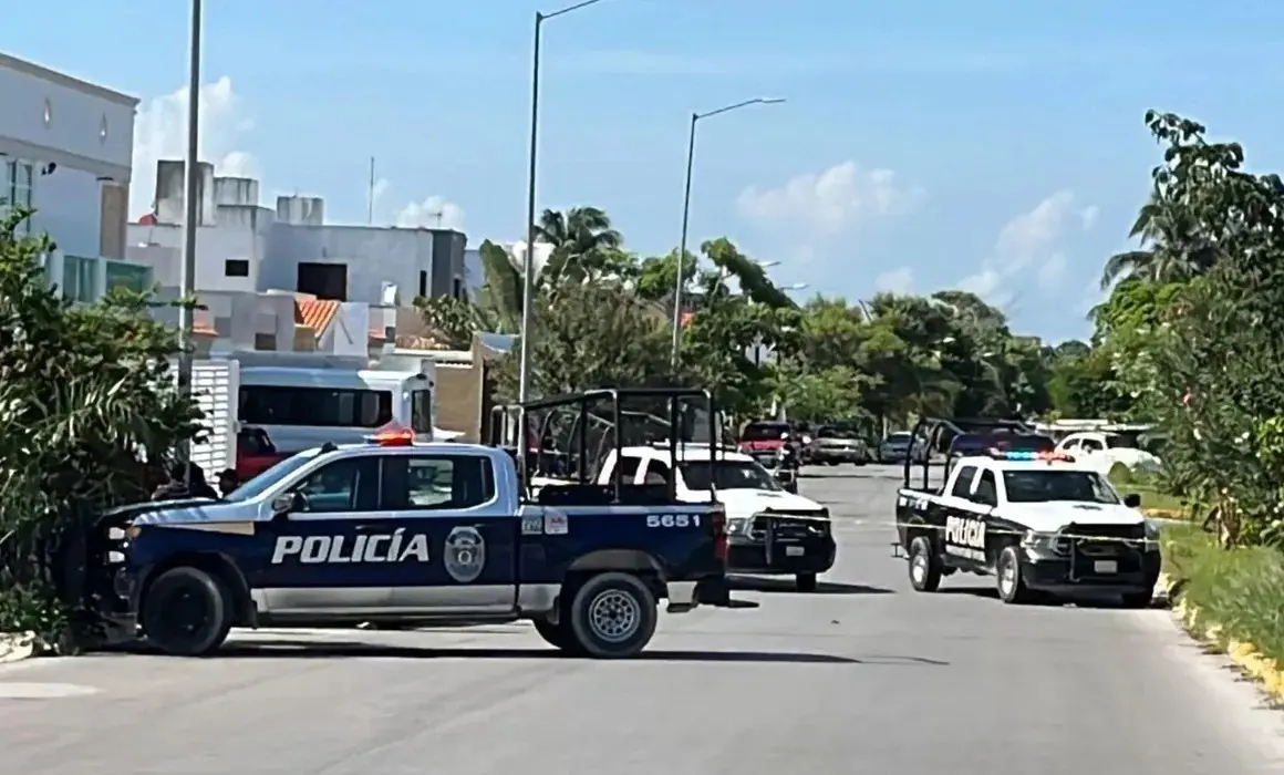 Autoridades de Cancún informaron sobre la ejecución de un empresario yucateco la tarde del jueves en el fraccionamiento Santa Fe.- Foto de redes sociales