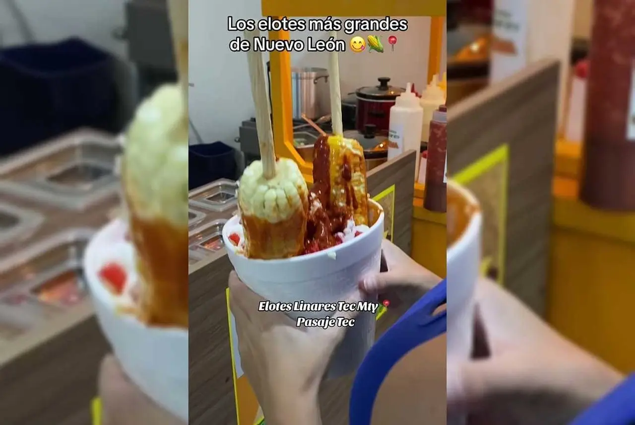 Con su ubicación estratégica en una de las colonias más concurridas de Monterrey, Elotes Linares se ha convertido en el lugar de moda. Foto: Tiktok.