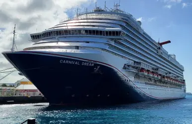 Buscan a tripulante del Carnival Dream que cayó al mar en aguas de Yucatán