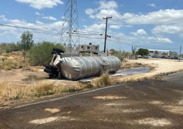 Volcadura de pipa con derrame de diésel en La Pasión