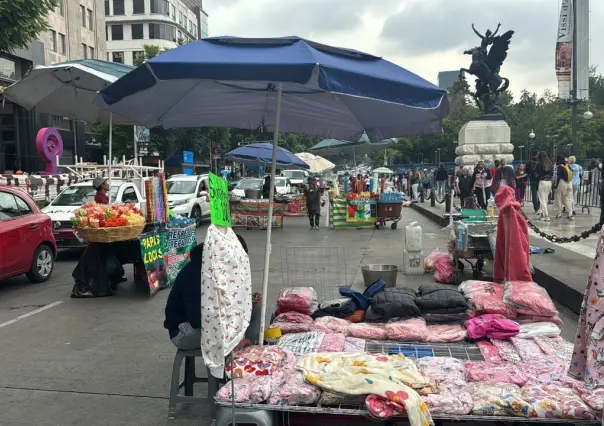 Rebasada la autoridad por el comercio informal en la Alameda Central