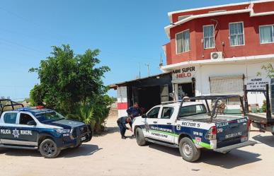 Hombre lesionado al caerle su vehículo encima