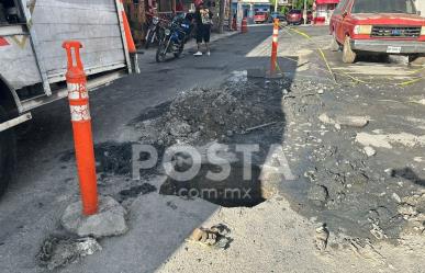 Socavón afecta a vecinos de la colonia Marte en Guadalupe