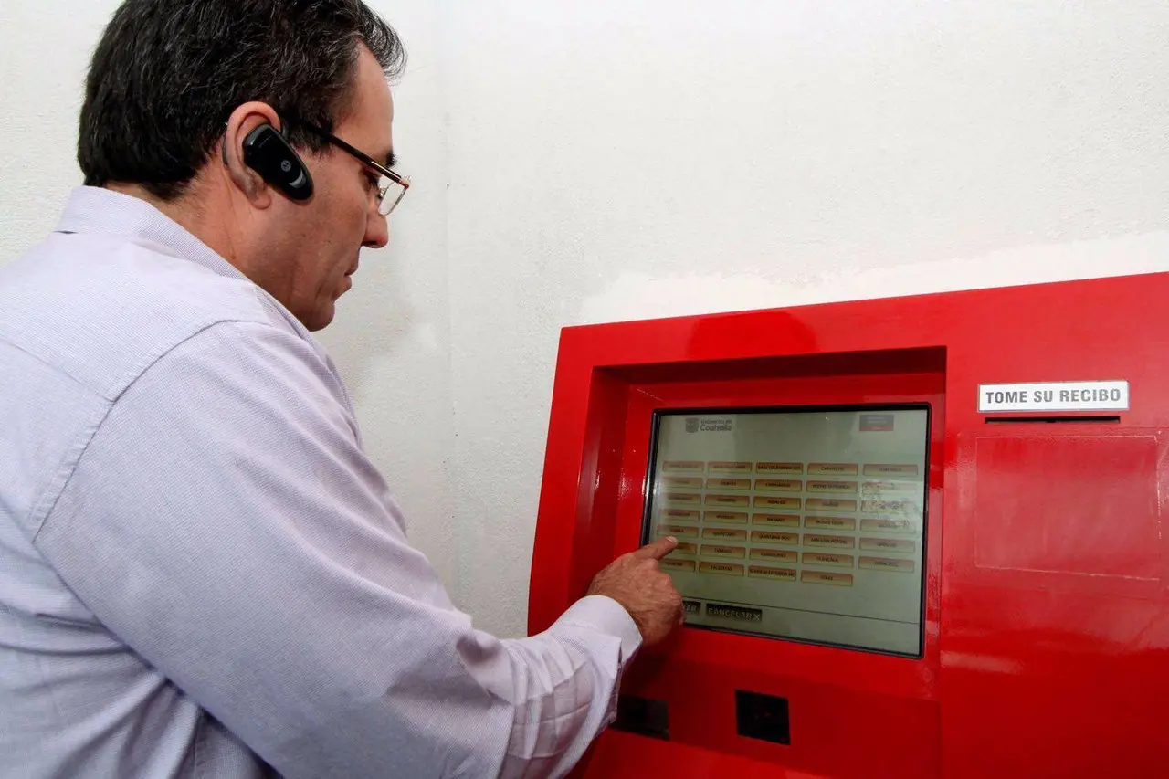 Cajeros automáticos de actas de nacimiento. Foto de SEGOB.