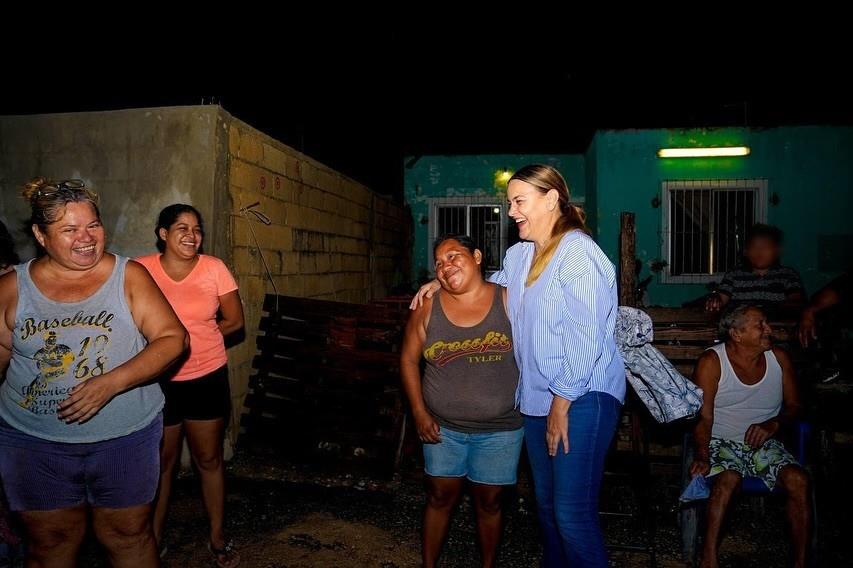 Cecilia Patrón, alcaldesa electa de Mérida, visita a los vecinos del sur. Foto: Cortesía