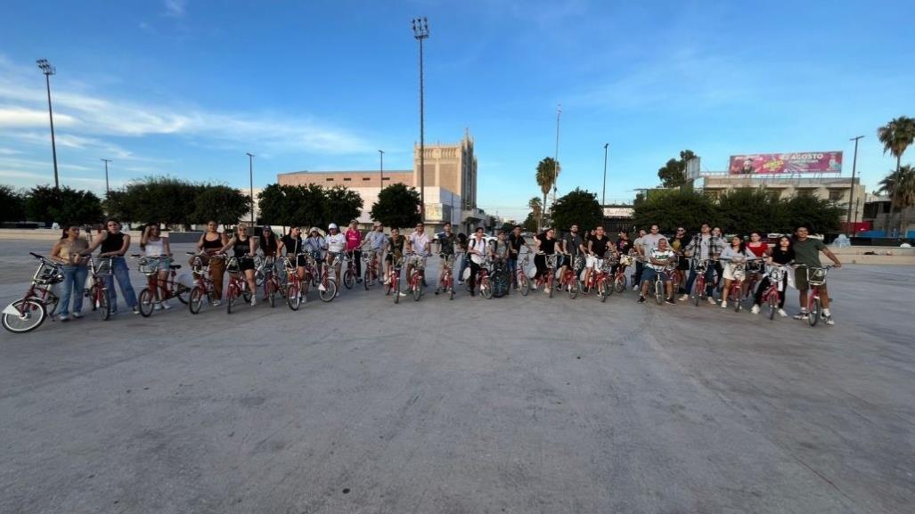 Celebran Día de la Juventud con rodada en Torreón