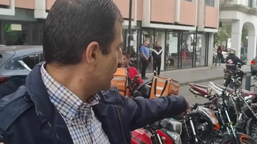 Toluca busca reducir el uso de banquetas con estacionamientos para ciclistas y motos