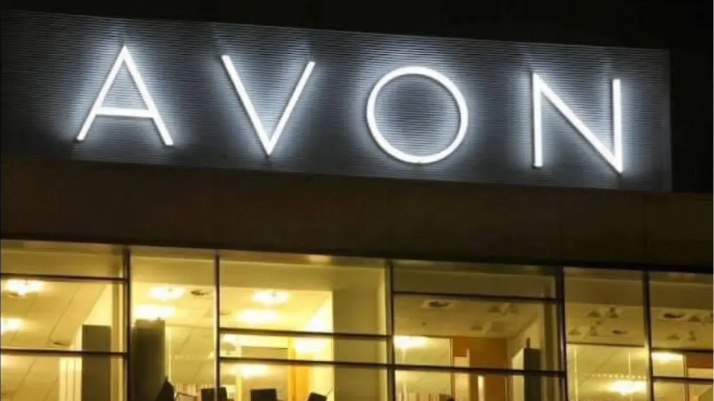 Avon se declara en bancarrota para enfrentar demandas por talco cancerígeno