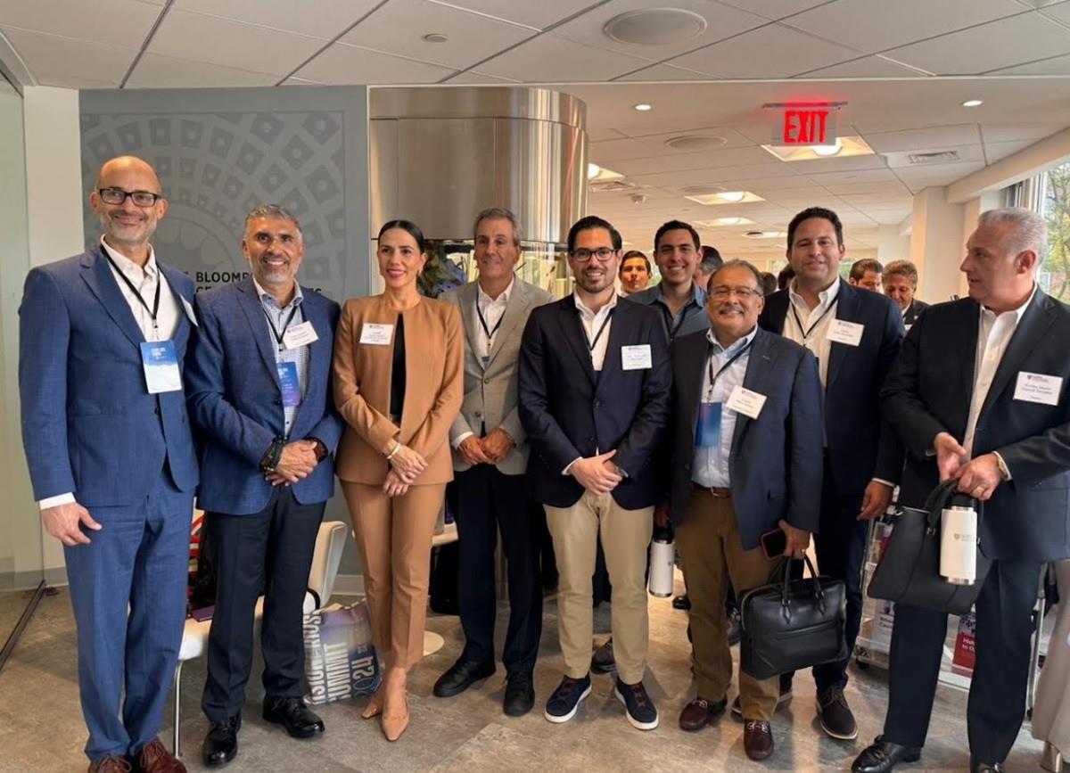 Alcaldes de Santiago, Escobedo y Apodaca brillan en el “Visionarios Summit”