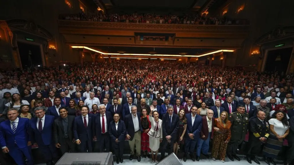 Américo Villarreal celebra entrega constancia a Claudia Sheinbaum como presidenta de México