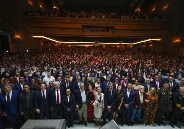 Américo Villarreal celebra entrega constancia a Claudia Sheinbaum como presidenta de México