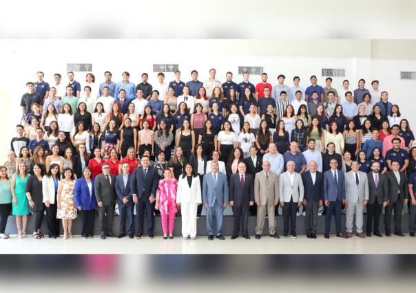 UANL recibe a estudiantes de intercambio de 20 países