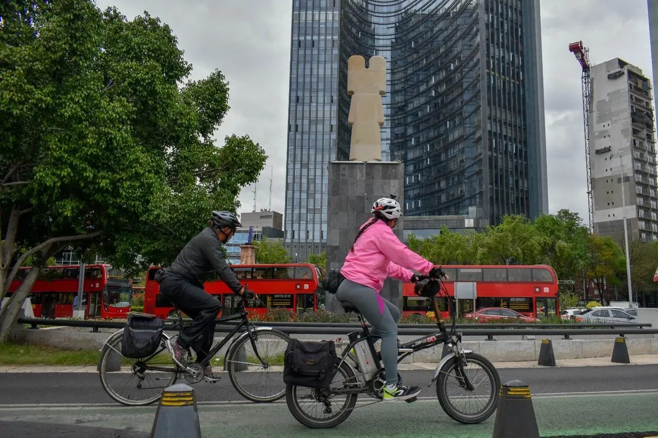 Uso de bicicletas en la CDMX. Foto: @LaSEMOVI