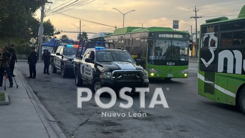 Policía de Guadalupe auxilia a ciudadanos y los llevan al Metro