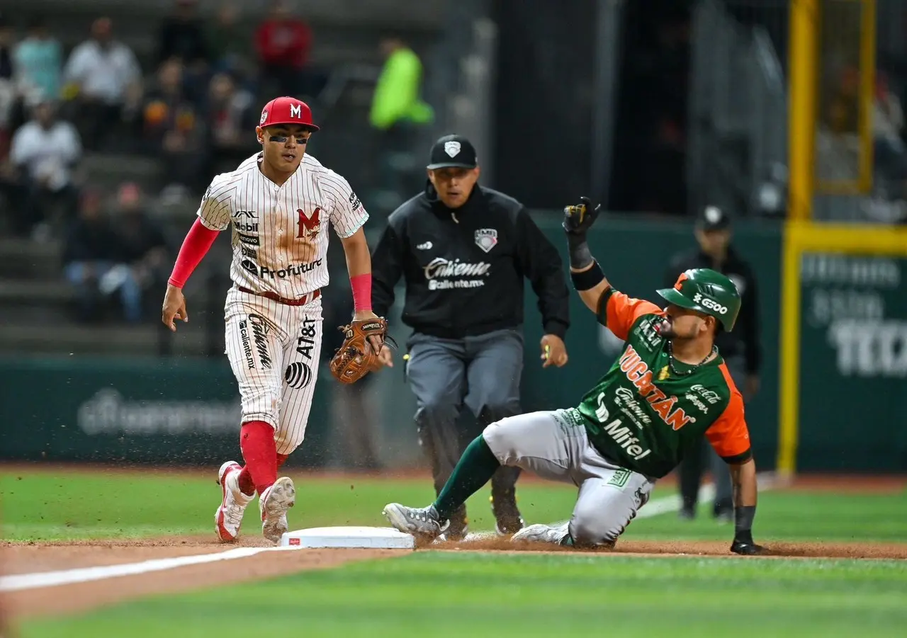 Los Leones de Yucatán no pudieron ante los Diablos Rojos del México al perder por marcador de 6-2 ayer jueves en el estadio Alfredo Haro Helú.- Foto cortesía