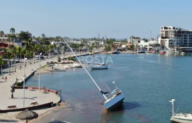 La Paz lanza ultimátum para limpiar la bahía de embarcaciones abandonadas