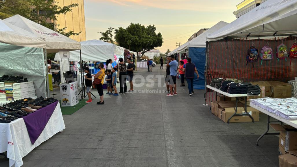 Listo el regreso a clases con una renovada feria de útiles escolares en La Paz