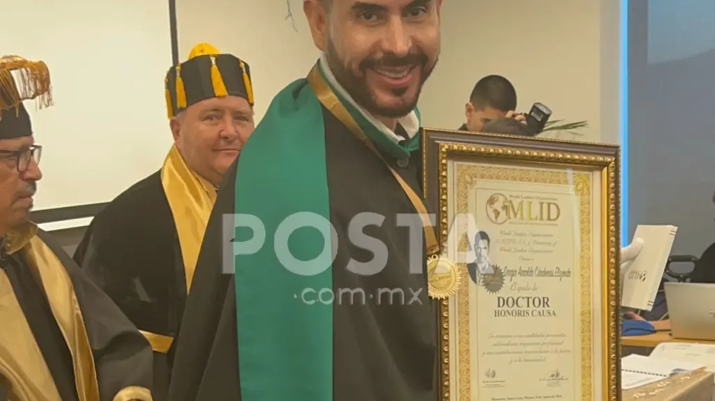 Distinguen al Tejedor de Sueños con Doctorado Honoris Causa