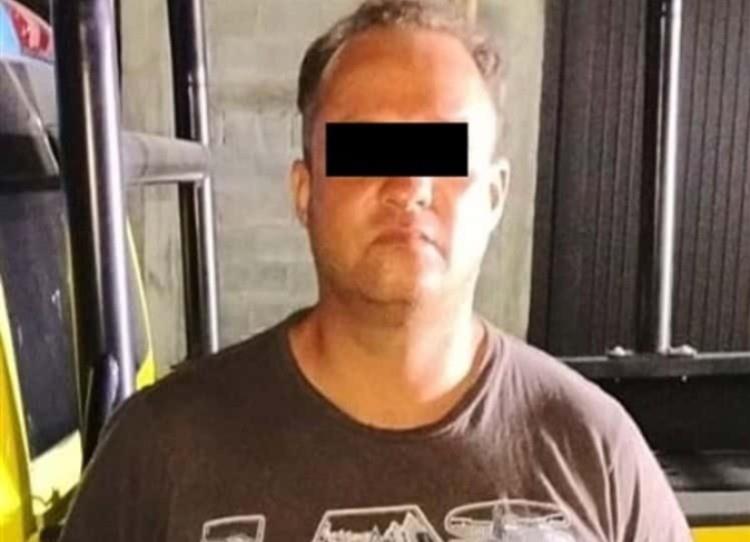 Carlos Alberto P tras haber sido detenido por agredir a su madre. Foto: Policía de Monterrey.