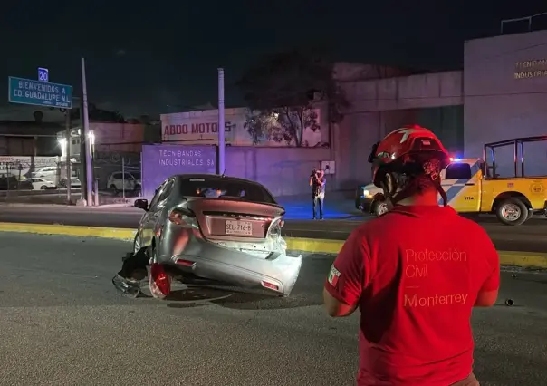 Se estrella joven contra muro en avenida Morones Prieto