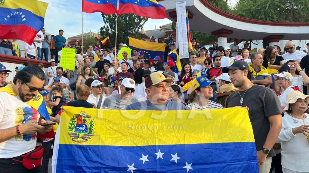 Venezolanos en Monterrey protestan contra triunfo de Maduro