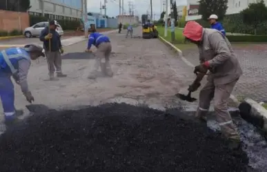 Alcalde de Metepec busca soluciones para baches en avenidas